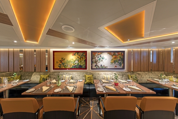 Seabourn Ovation - The Colonnade 4.jpg